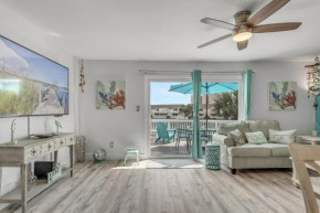 Southbay by the Gulf #51 - Walk to private beach in 3 min - Beach setup included - Spectacular lake views - Completely Remodeled 2BR/2.5BA Townhouse